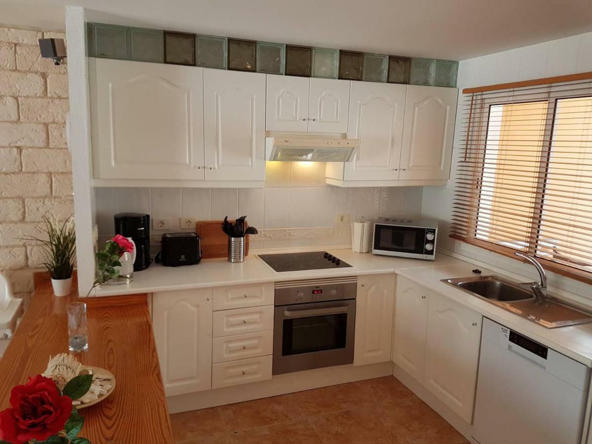Villa Roque Del Conde With Fantastic Sea View, Terrace, Pool, Wifi, Sat-Tv, Garage Costa Adeje  Exteriör bild